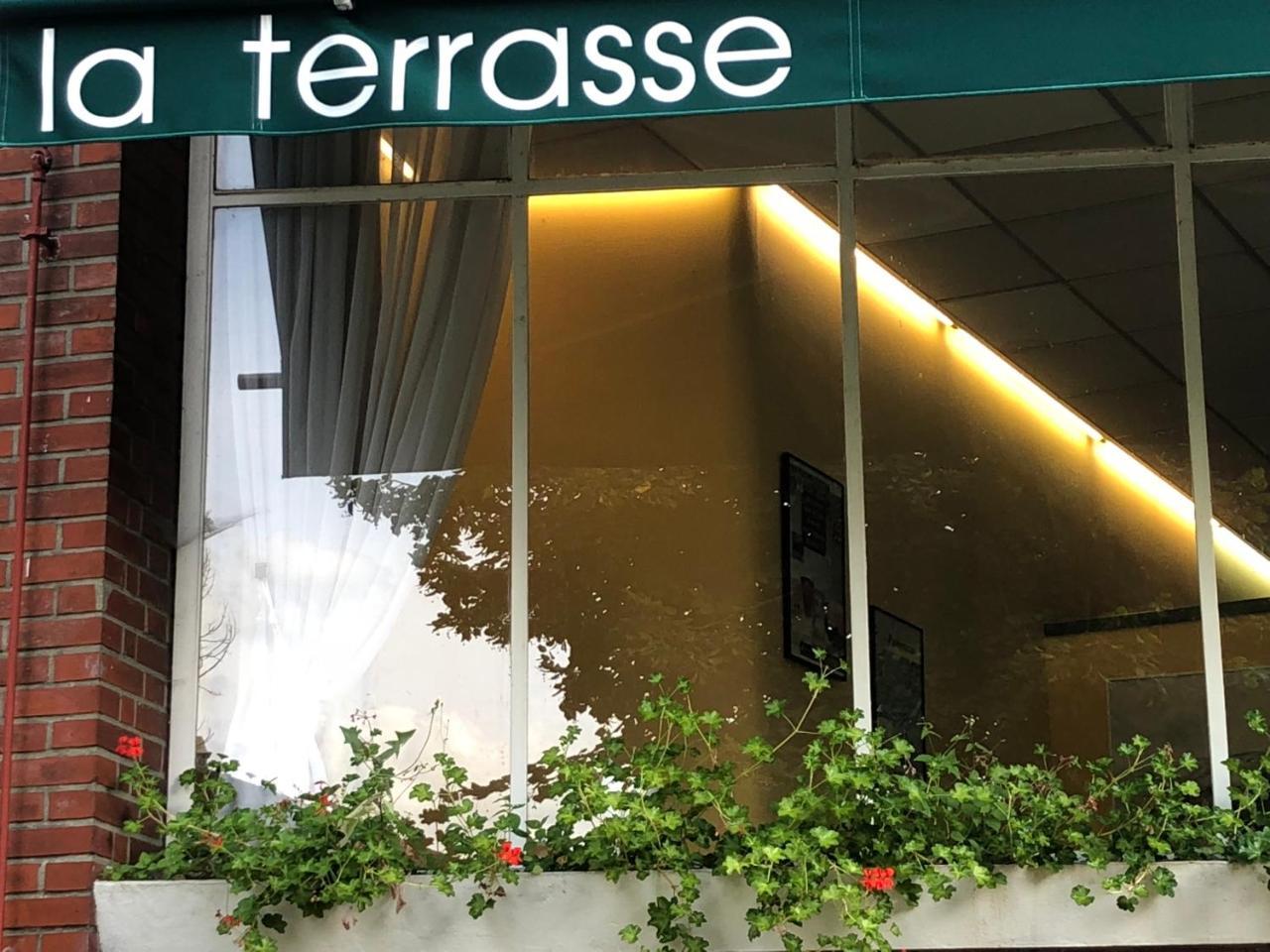 Logis Terrasse Hotel Lisieux Zewnętrze zdjęcie
